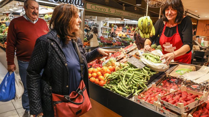 La proximidad se impone al precio en la cesta de la compra de los consumidores de los mercados de Alicante