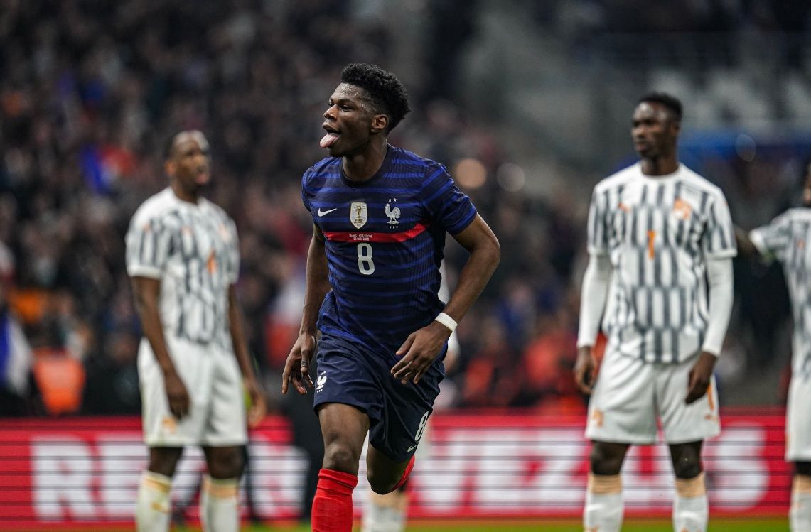 Aurélien Tchouaméni celebra un gol con Francia.