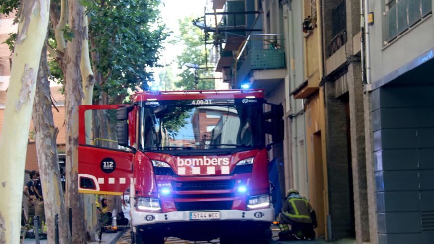 Mor una persona de 90 anys en l’incendi ja extingit d’un pis a Granollers