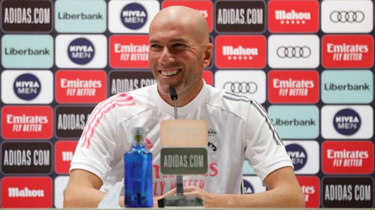 Zidane ve a Hazard "muy cerca" de reaparecer