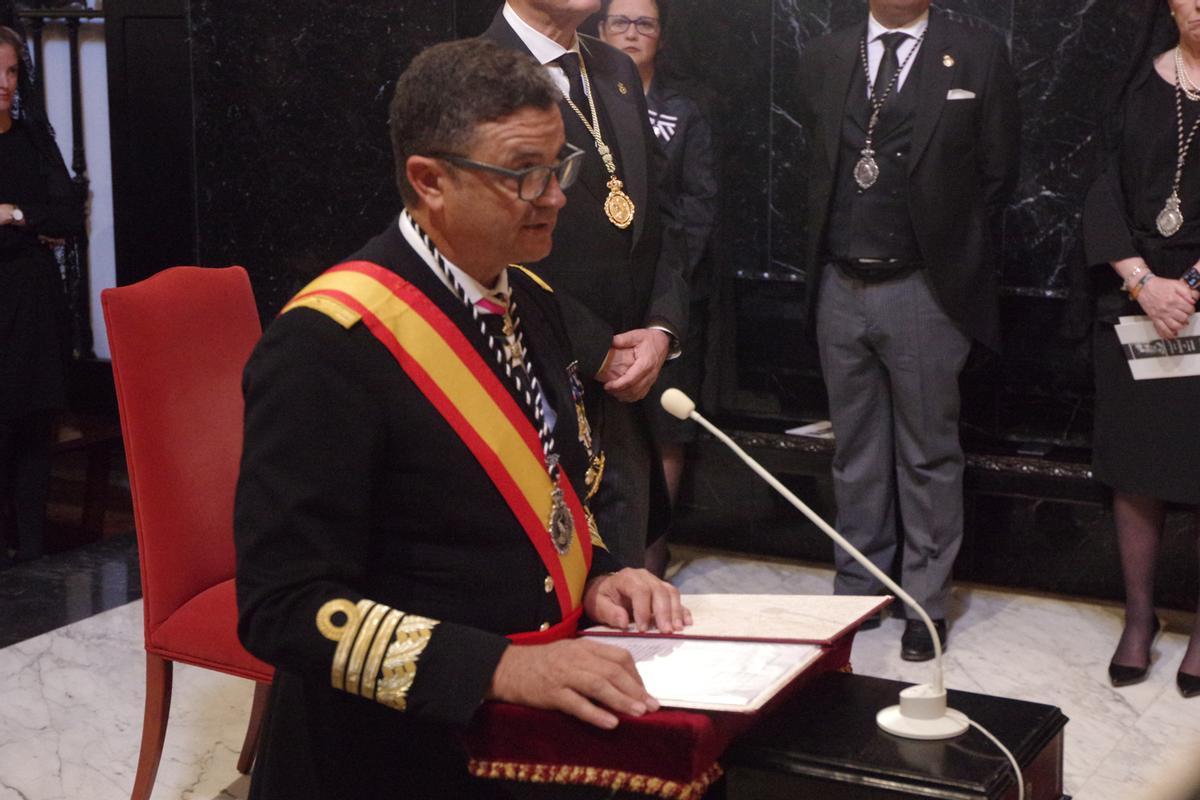 Semana Santa de Málaga 2026 | Fotos de la ofrenda de la Armada a la Virgen de la Soledad de Mena