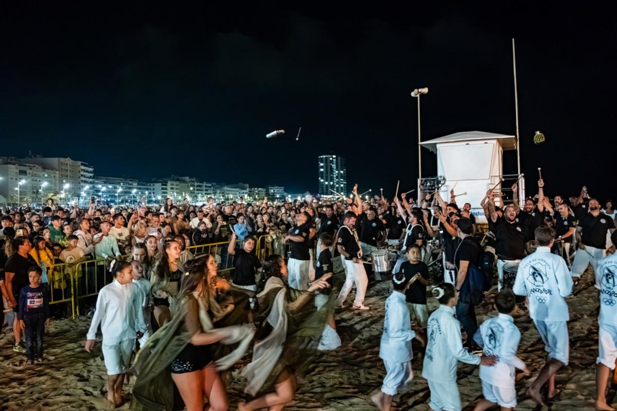 La Noche de San Juan en Arrecife 2026 ,en imágenes La Noche de San Juan en Arrecife 2026 ,en imágenes