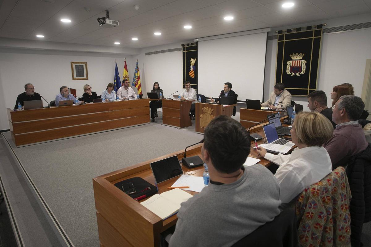 Concejales de Canet, en un pleno municipal.