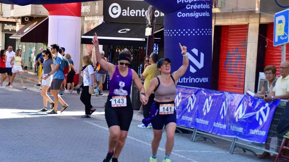 Yassine Afza y Marta Madrid ganan en Cieza la primera carrera del Melocotón