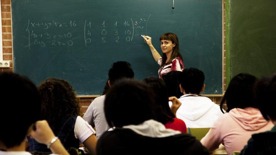 Asturias destaca en alumnos excelentes y tiene menos rezagados que la media nacional, pero la brecha social impacta en el rendimiento escolar