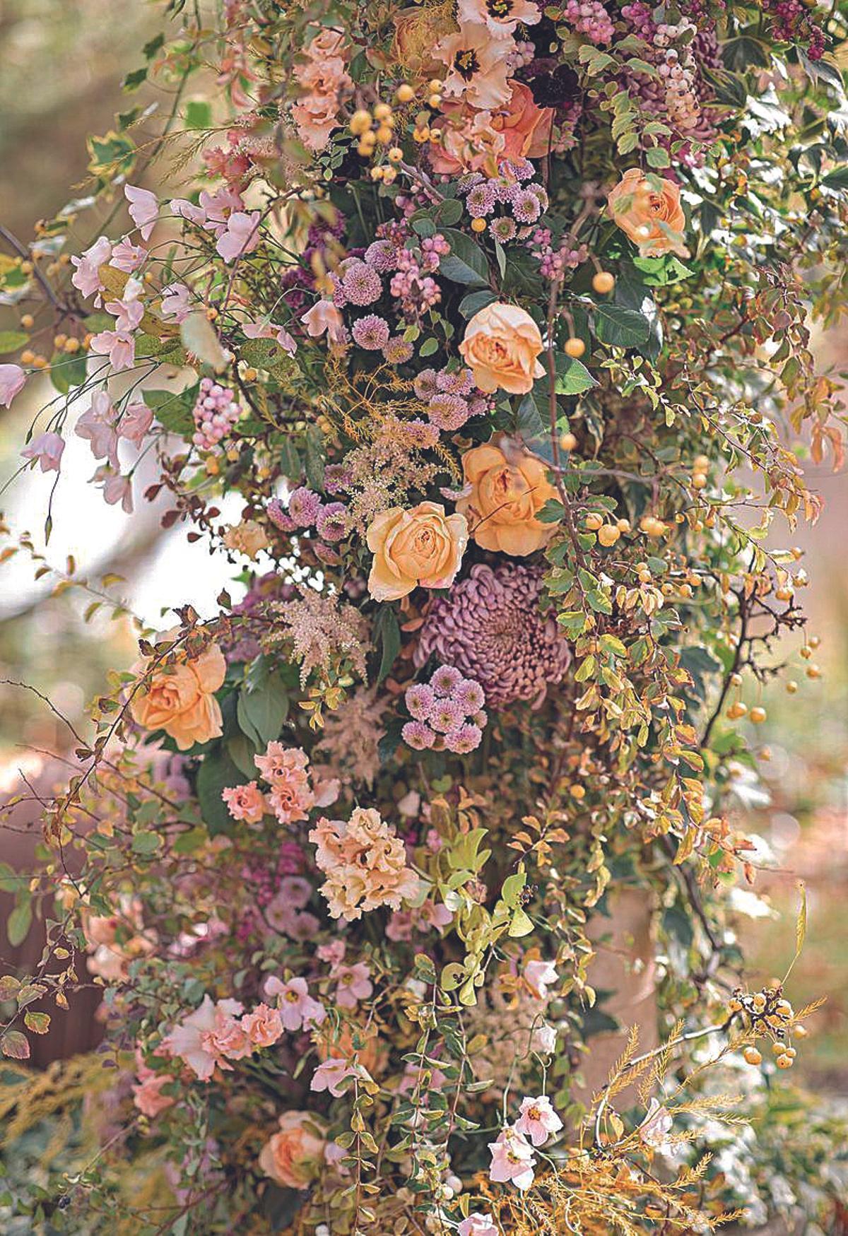 Instalación para una boda de la artista floral mexicana.