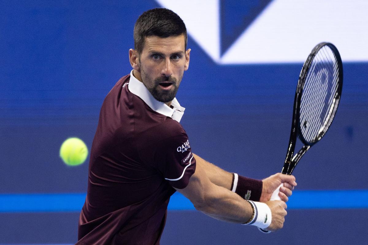BEIJING (China), 30/09/2026.- Novak Djokovic of Serbia in action against Nuno Borges of Portugal during their Men's Singles match at the China Open in Beijing, China, on 30 September 2026. China Open runs from 28 September to 11 October. (Tenis) EFE/EPA/JESSICA LEE