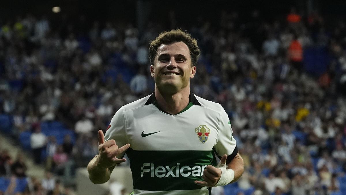 Un Elche de diez por fin sonríe