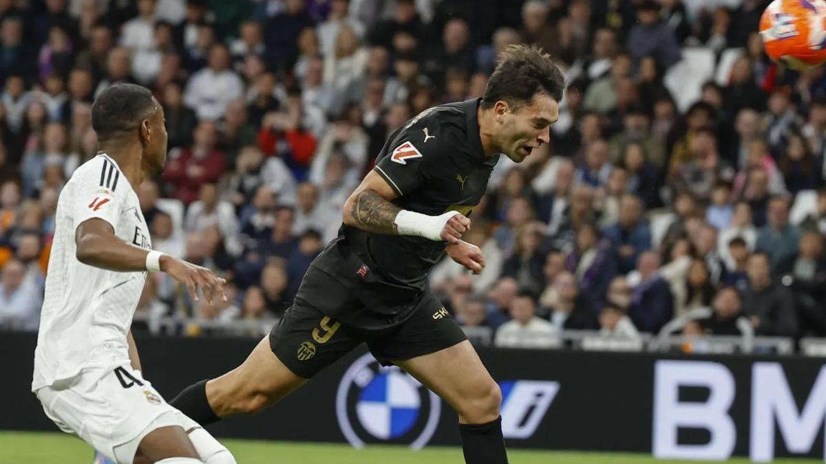 La receta de Corberán en el Bernabéu y para salir de la crisis