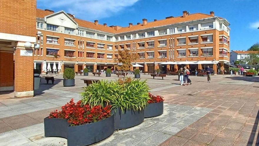 La plaza Mayor de la urbanización de La Fresneda, en una imagen de archivo.