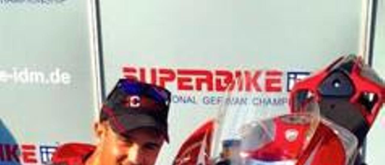 Xavi Forés logra en Budapest la primera victoria del año en el  IDM Superbike