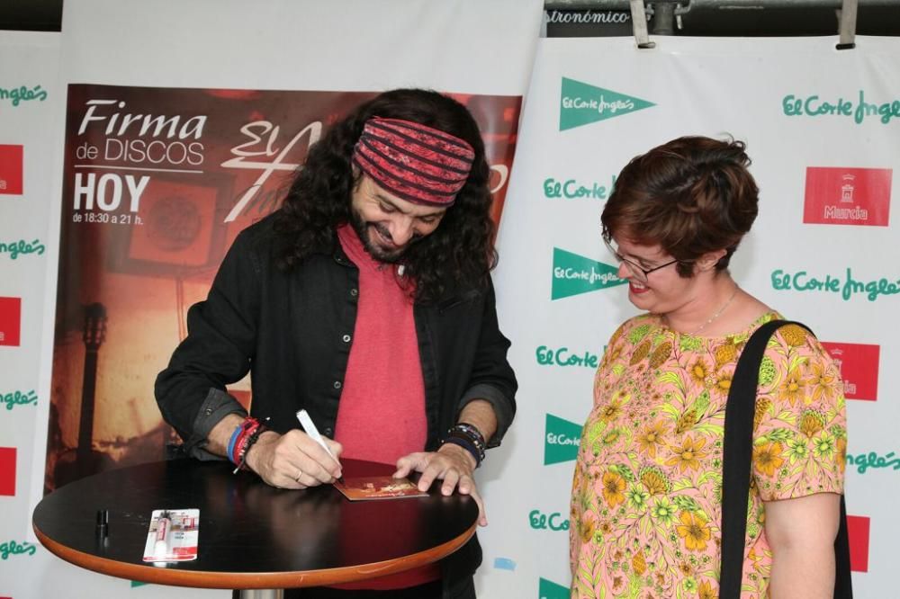 Firma de discos de El Arrebato en El Corte Inglés de Murcia