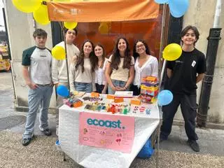 EN IMÁGENES: Mercado de cooperativas y asociaciones educativas en Pola de Siero