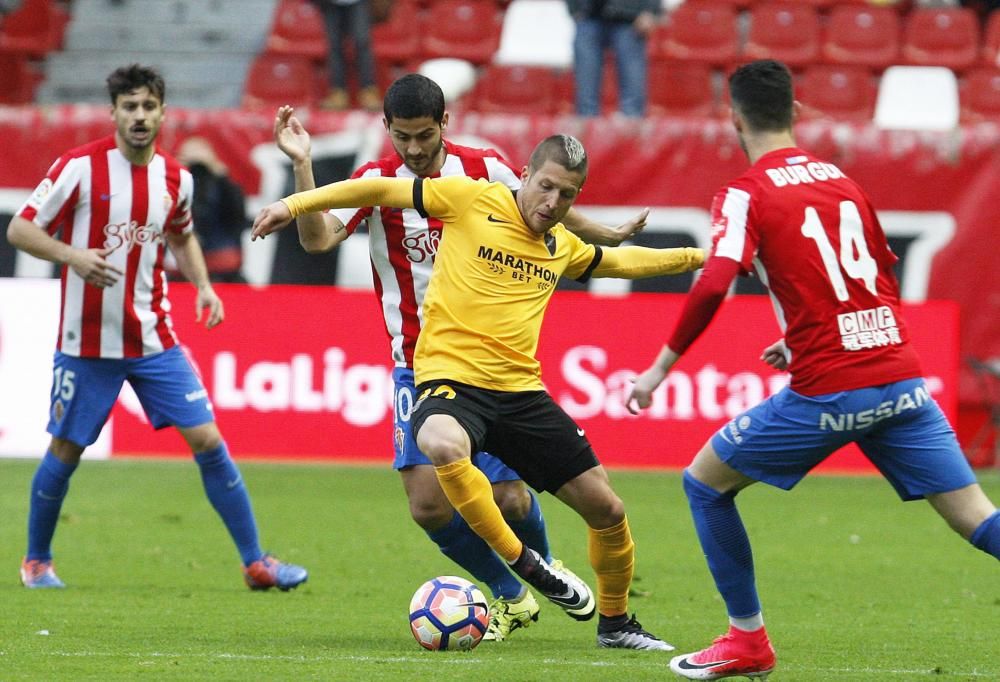 El partido entre el Sporting y el Málaga, en imágenes