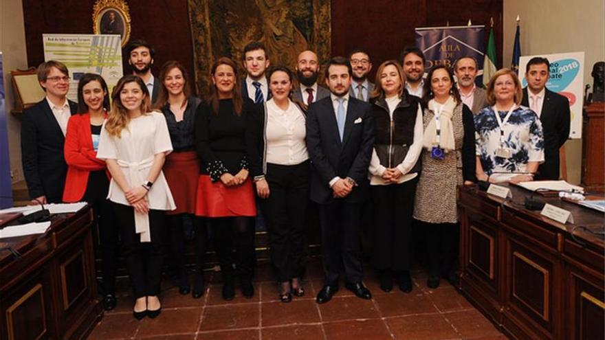 La Pontificia de Comillas gana el 5º Torneo de Debate UCO-Europe Direct