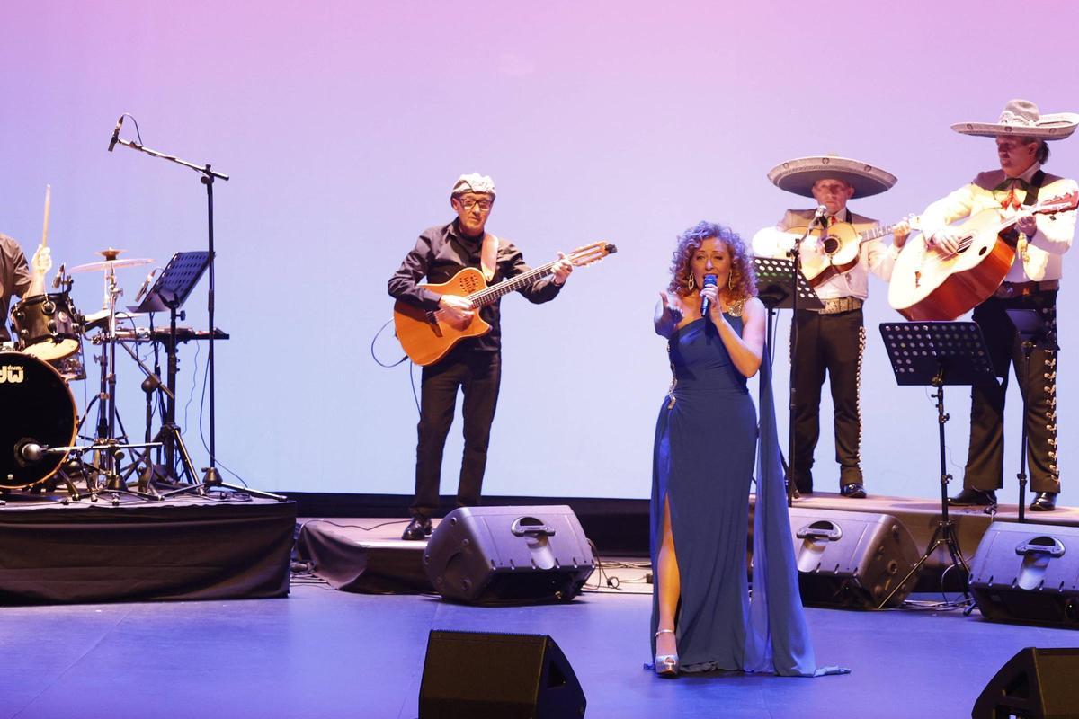 El concierto de Mina Longo en Gijón, en imágenes