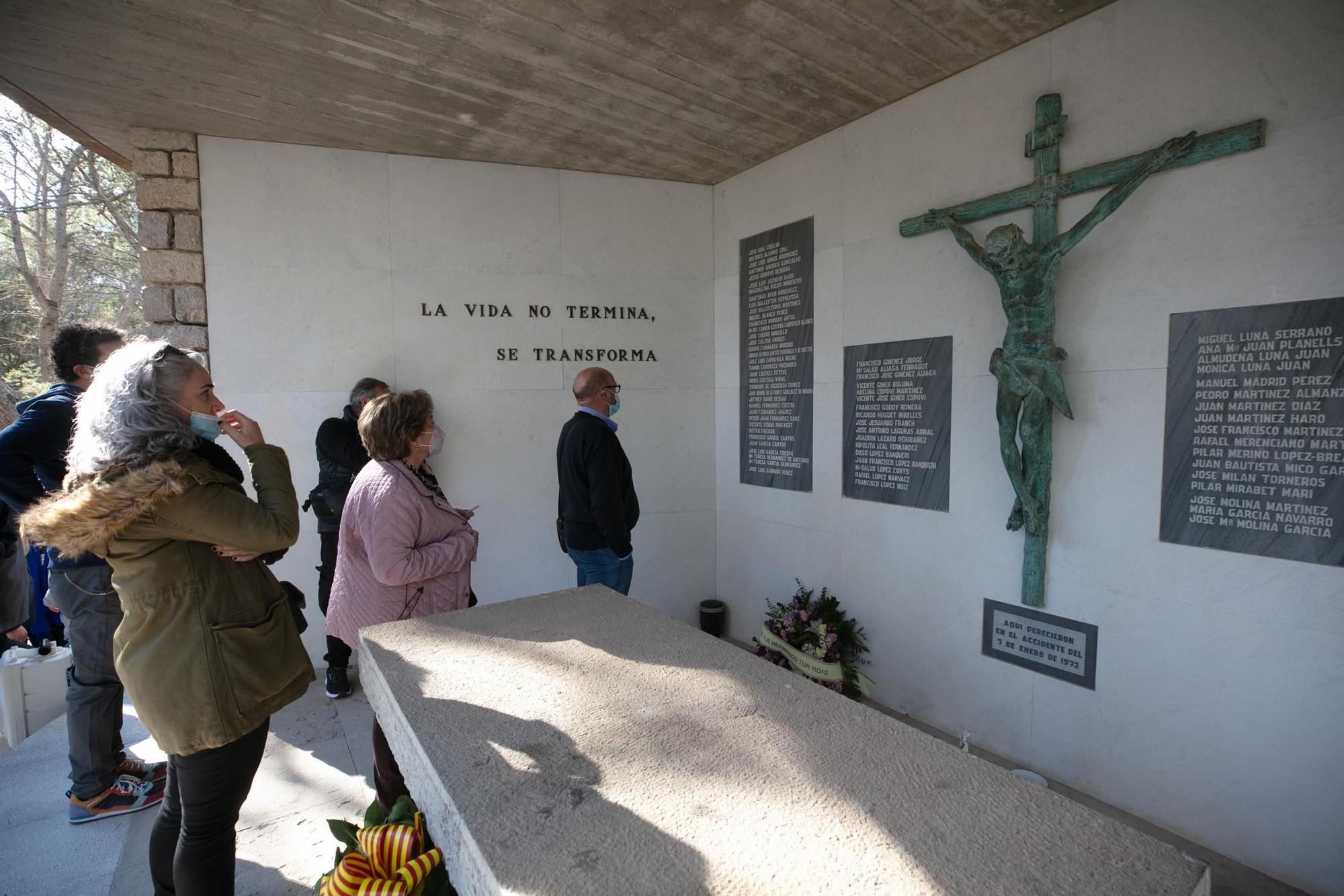 Homenaje a las víctimas del accidente aéreo de ses Roques Altes