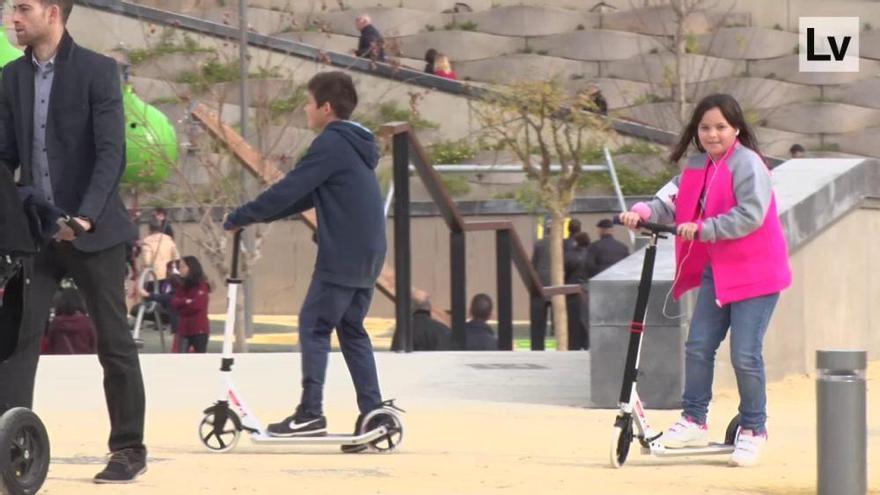 El patinete, el regalo estrella de Papa Noel en Parc Central