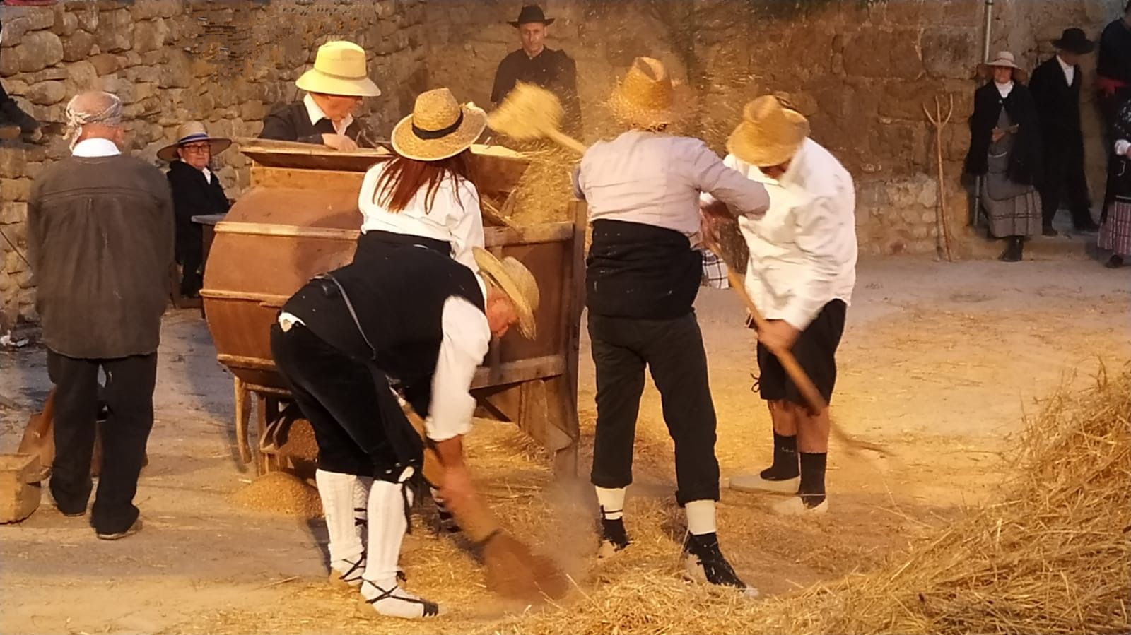 La Mata recupera su clásica representación de las tareas del campo