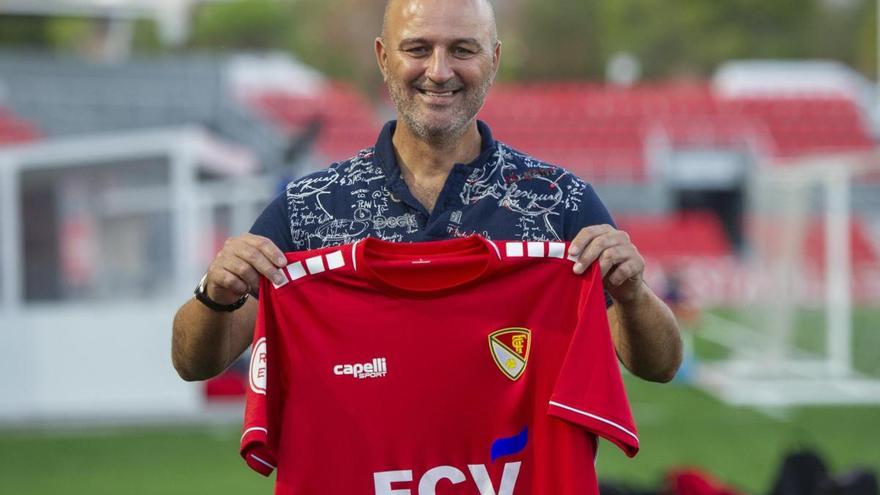 Trujillo aclara que fue destituido por el Terrassa: &quot;La palabra dimisión no sale de mi boca&quot;