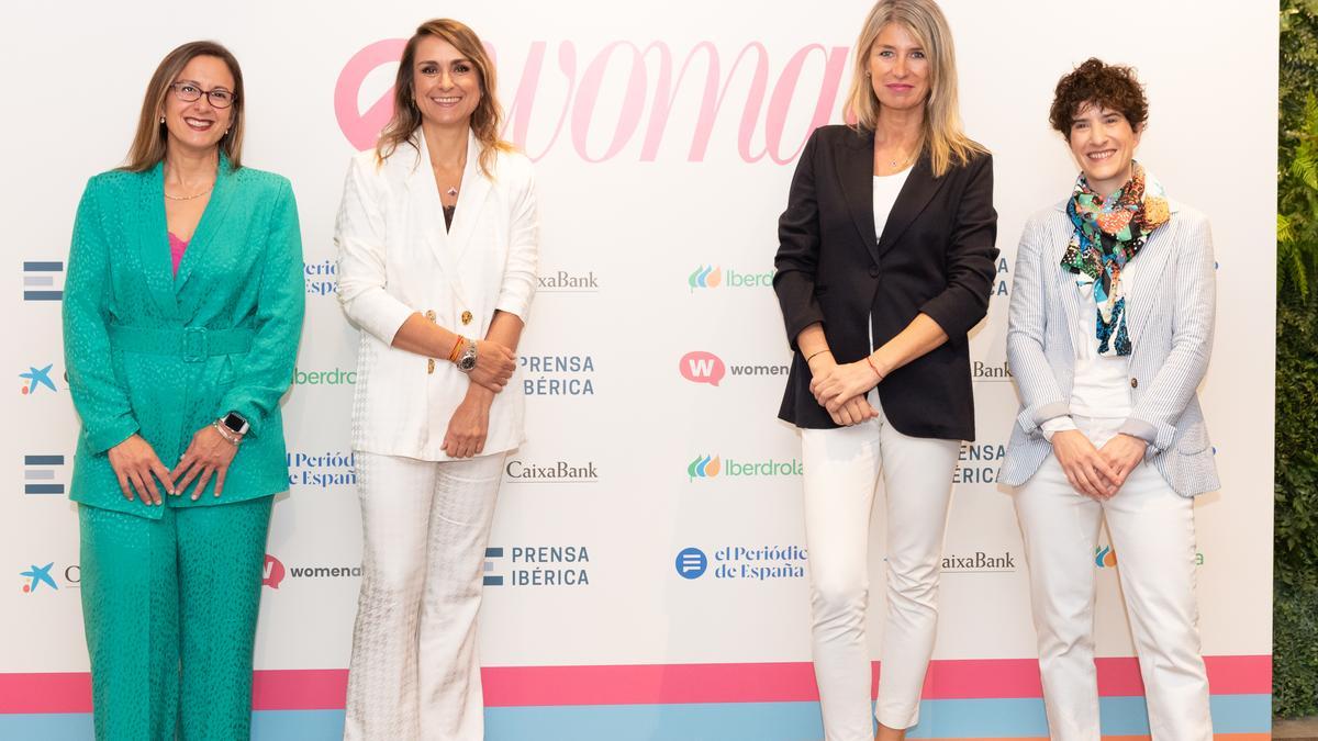 De izquierda a derecha, Lula Ballarino (Womenalia); Ainhara Viñarás (Shiseido); Anna Quirós (CaixaBank), y Anaïs Pérez (Google).