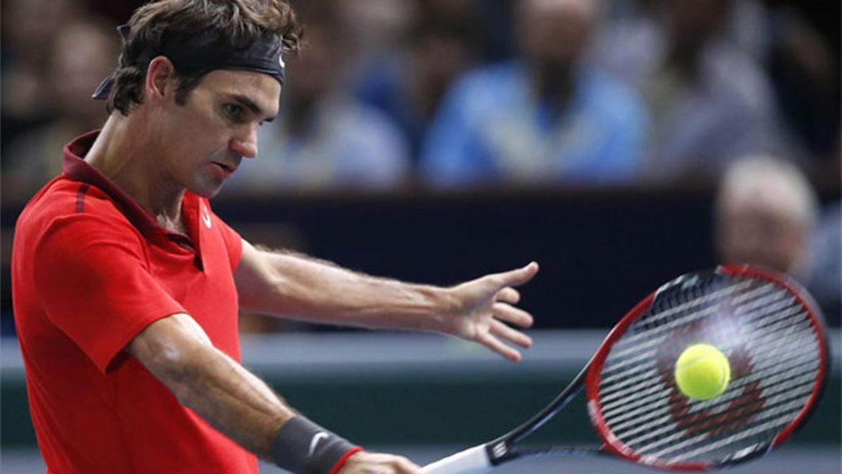 Roger Federer ganó a Jéremy Chardy en París-Bercy