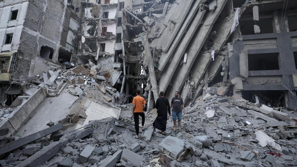 Destruccion de un edificio de Gaza tras un bombardeo israeli