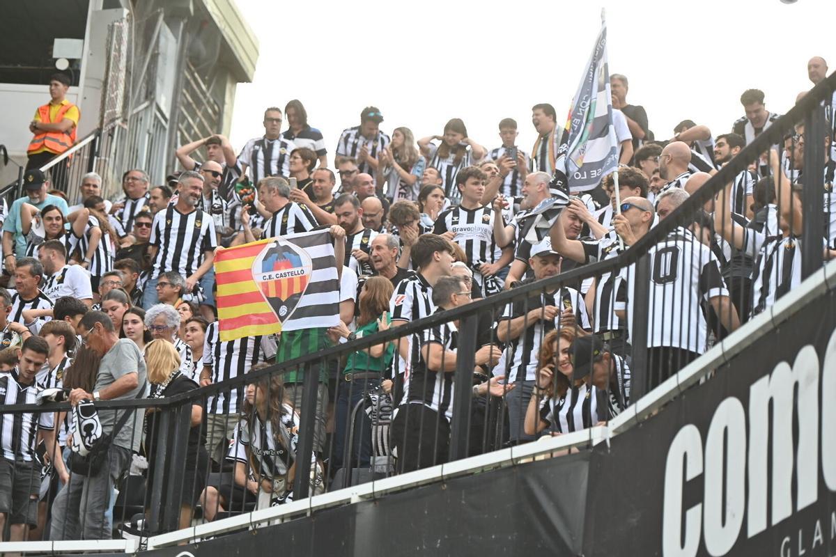 La afición albinegra, protagonista dentro y fuera del SkyFi Castalia