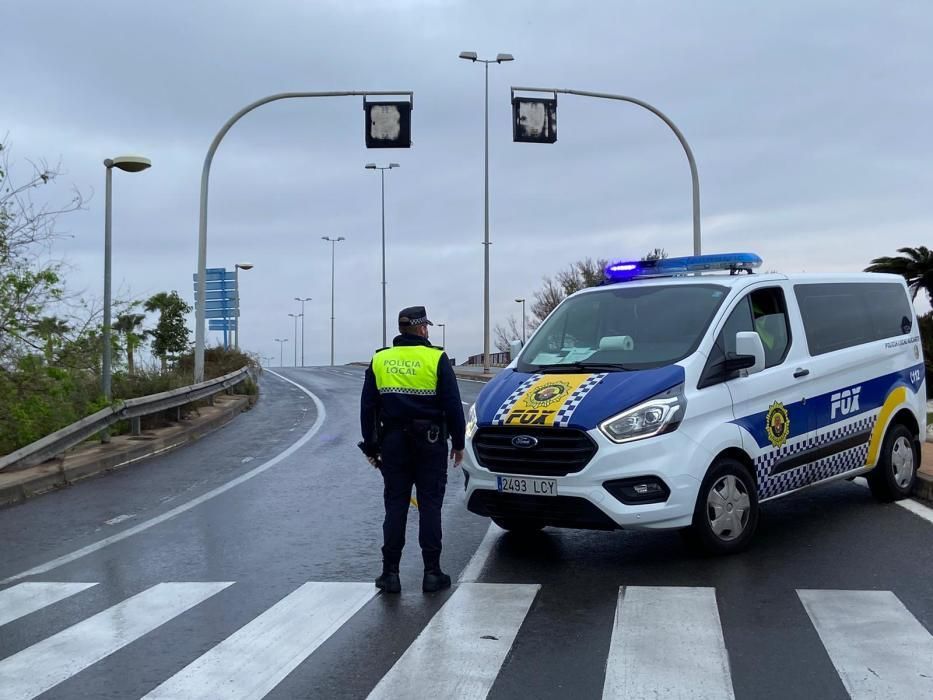 Reparto de mascarillas en Alicante