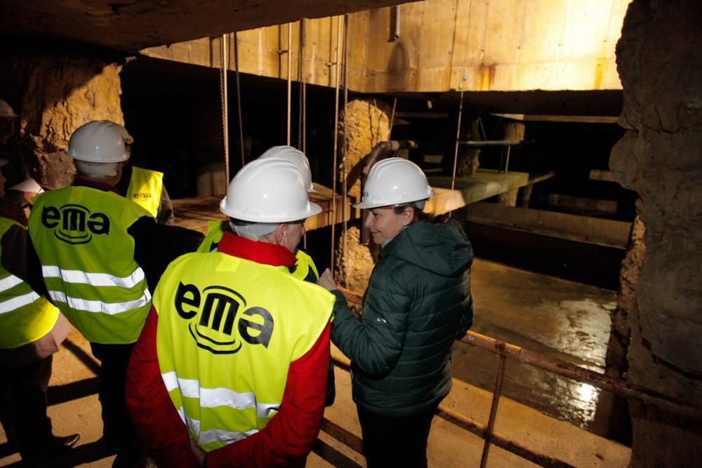 Visita de la alcaldesa al pozo de tormentas de la EMA en Poniente