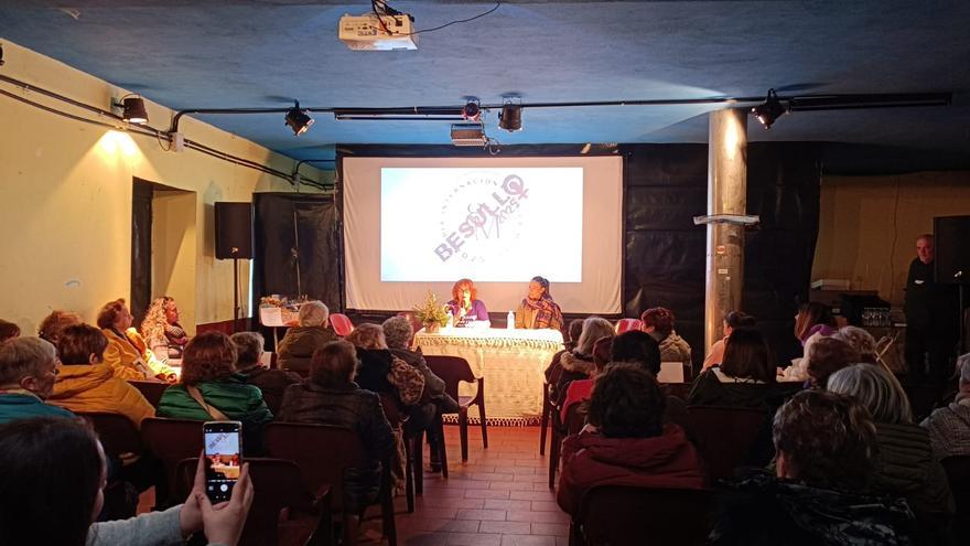 Besullo reivindica el papel de la mujer rural: &quot;Somos un pueblo femenino y feminista&quot;