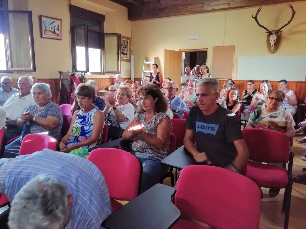 Asistentes a la presentación del libro