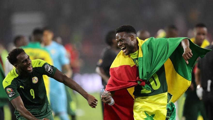 Senegal rompe el maleficio y conquista la Copa de África en los penaltis