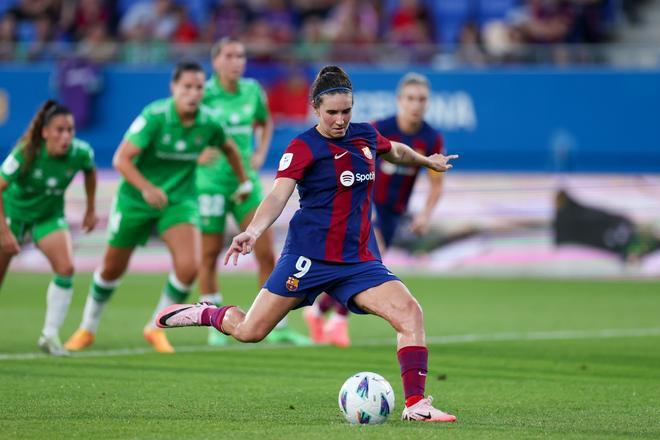 Liga F: FC Barcelona - Betis, el partido de despedida de Sandra Paños, Mariona Caldentey y Jonatan Giráldez, en imágenes