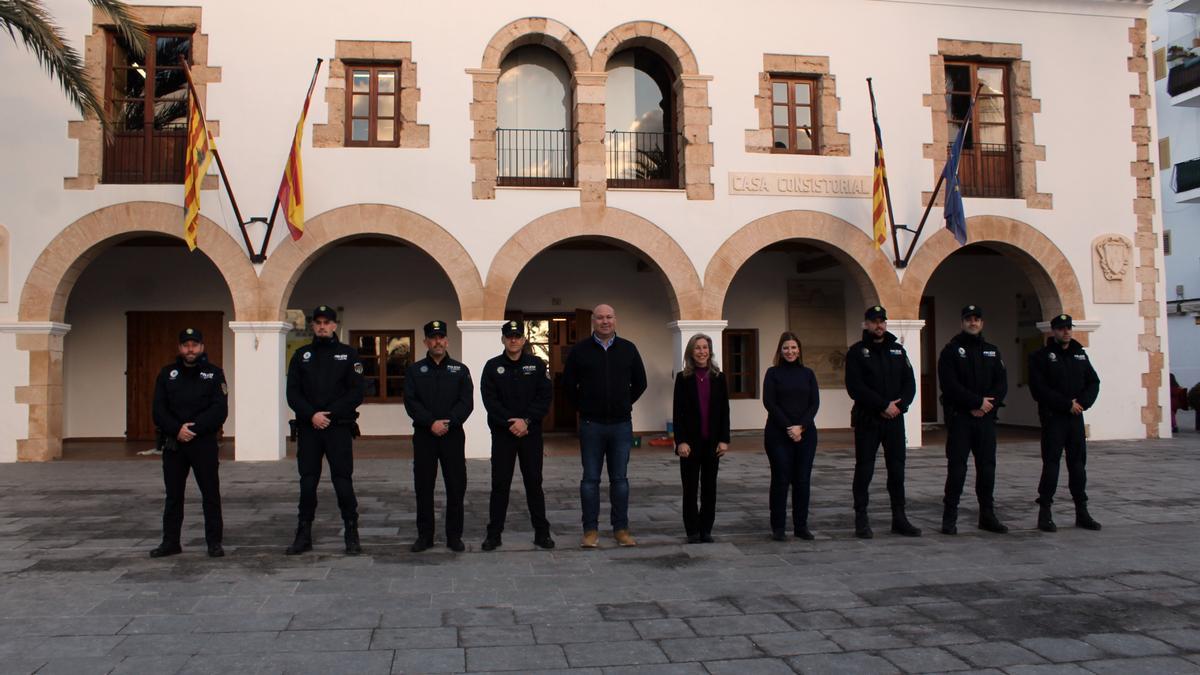 Cinco Policías toman posesión