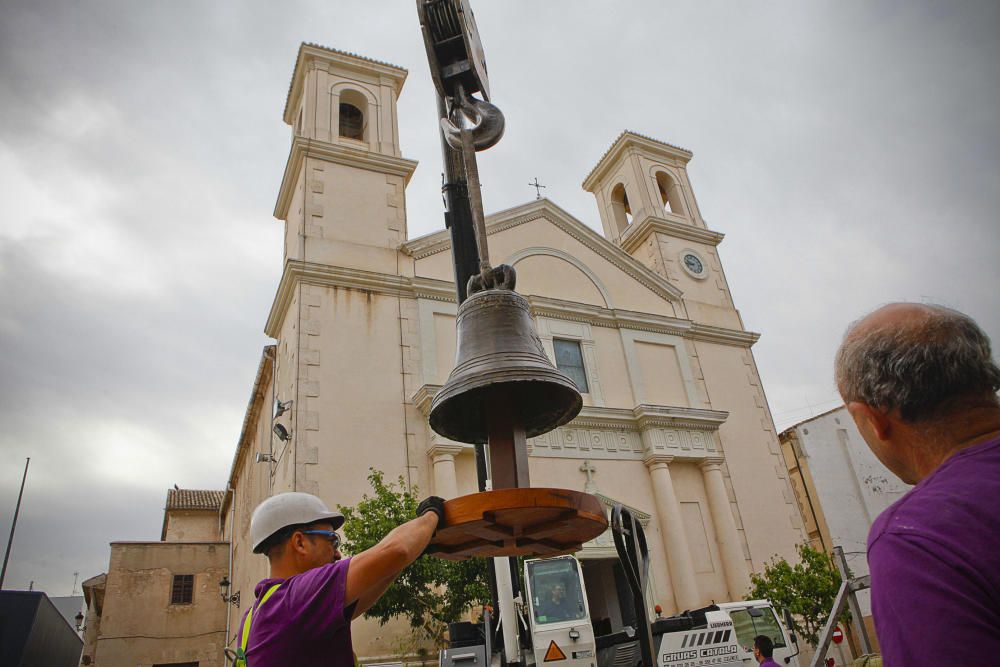 Recuperación de campanas en una parroquia de Ibi