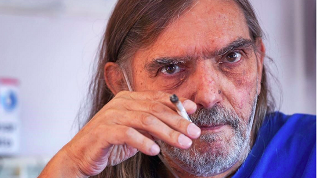 Jordi Cussà, en su apartamento, en Berga, en septiembre de 2020.