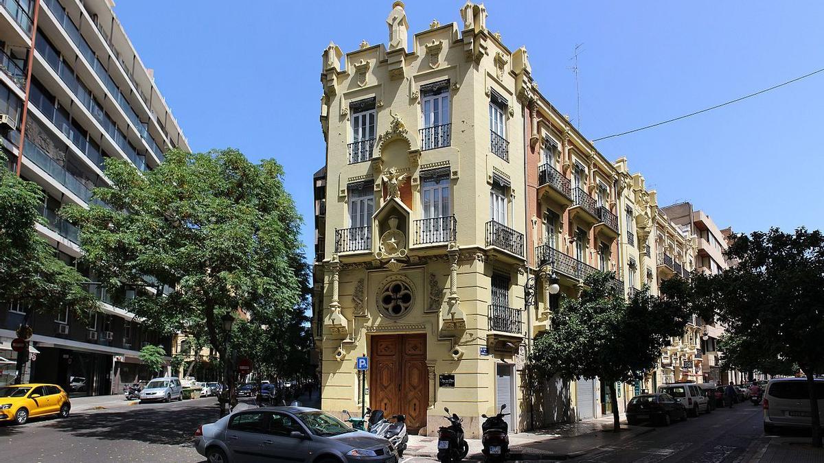 Casa de los Dragones en València.