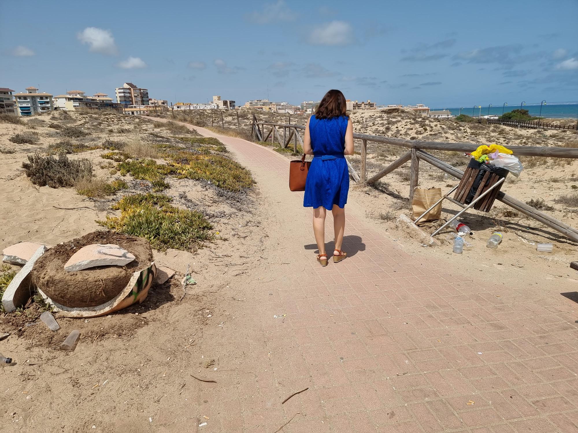 Así queda el paraje del Molino del Agua de Torrevieja tras un botellón