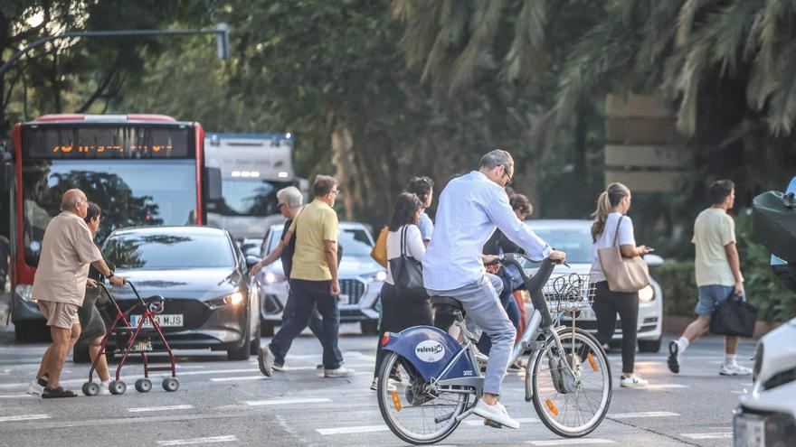 La Gran Via Marqués del Túria serà asfaltada al complet 35 anys després de l&#039;última vegada