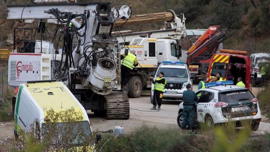 Las dos perforadoras listas para excavar el túnel de Totalán