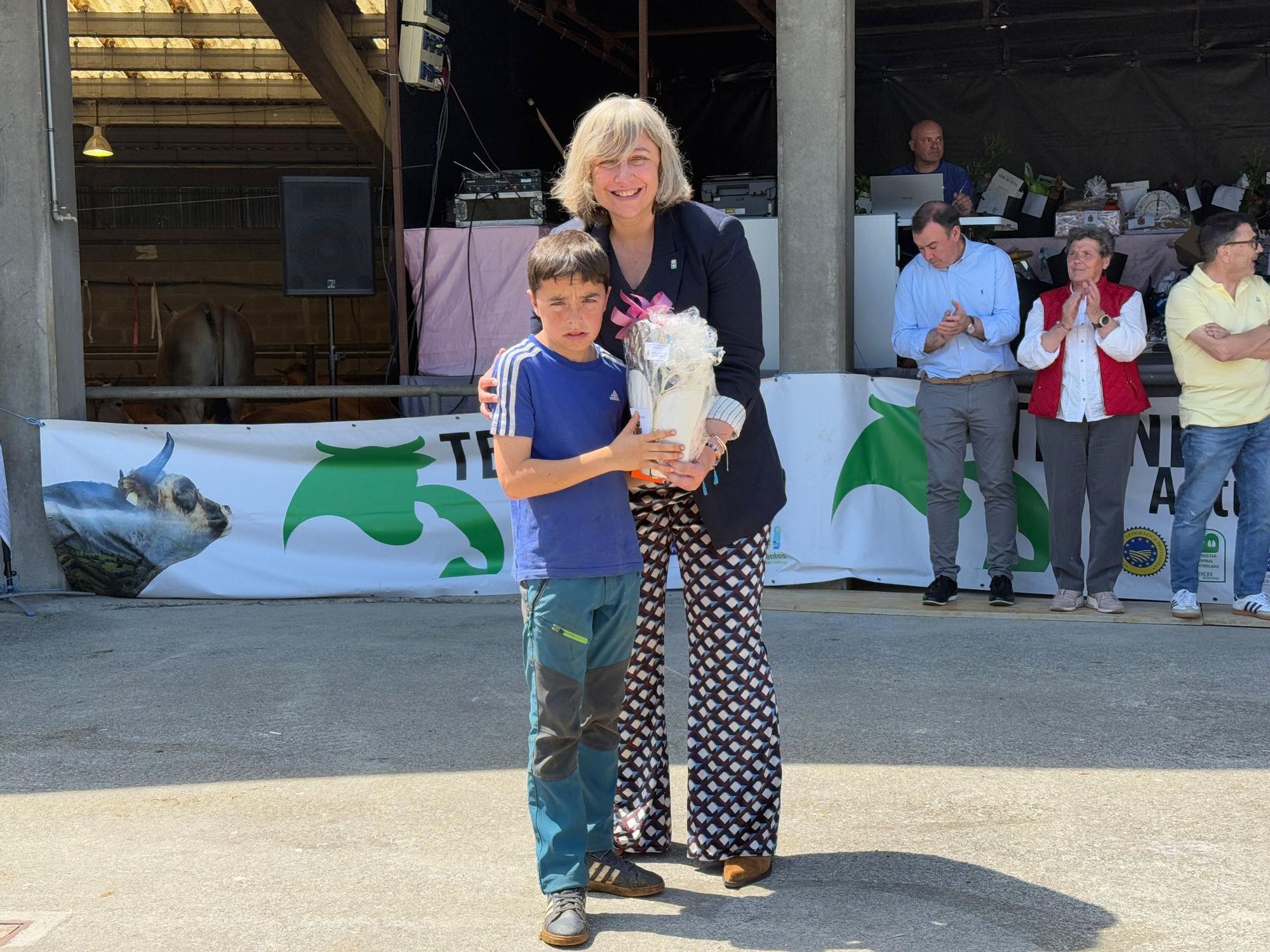 Así ha sido la entrega de premios del XI Certamen de Ganado Vacuno de Asturiana de los Valles de Grado