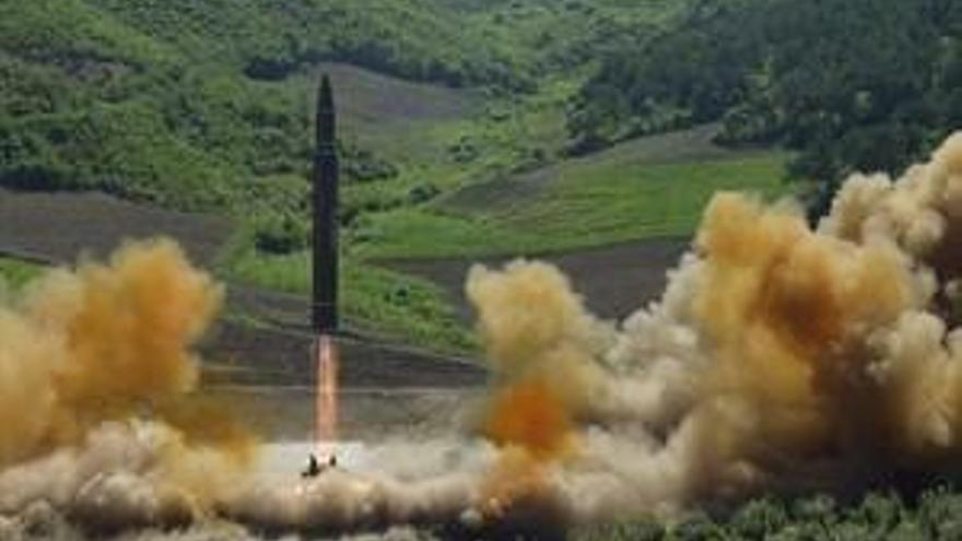Corea del Norte lanza un misil en dirección al norte de Japón
