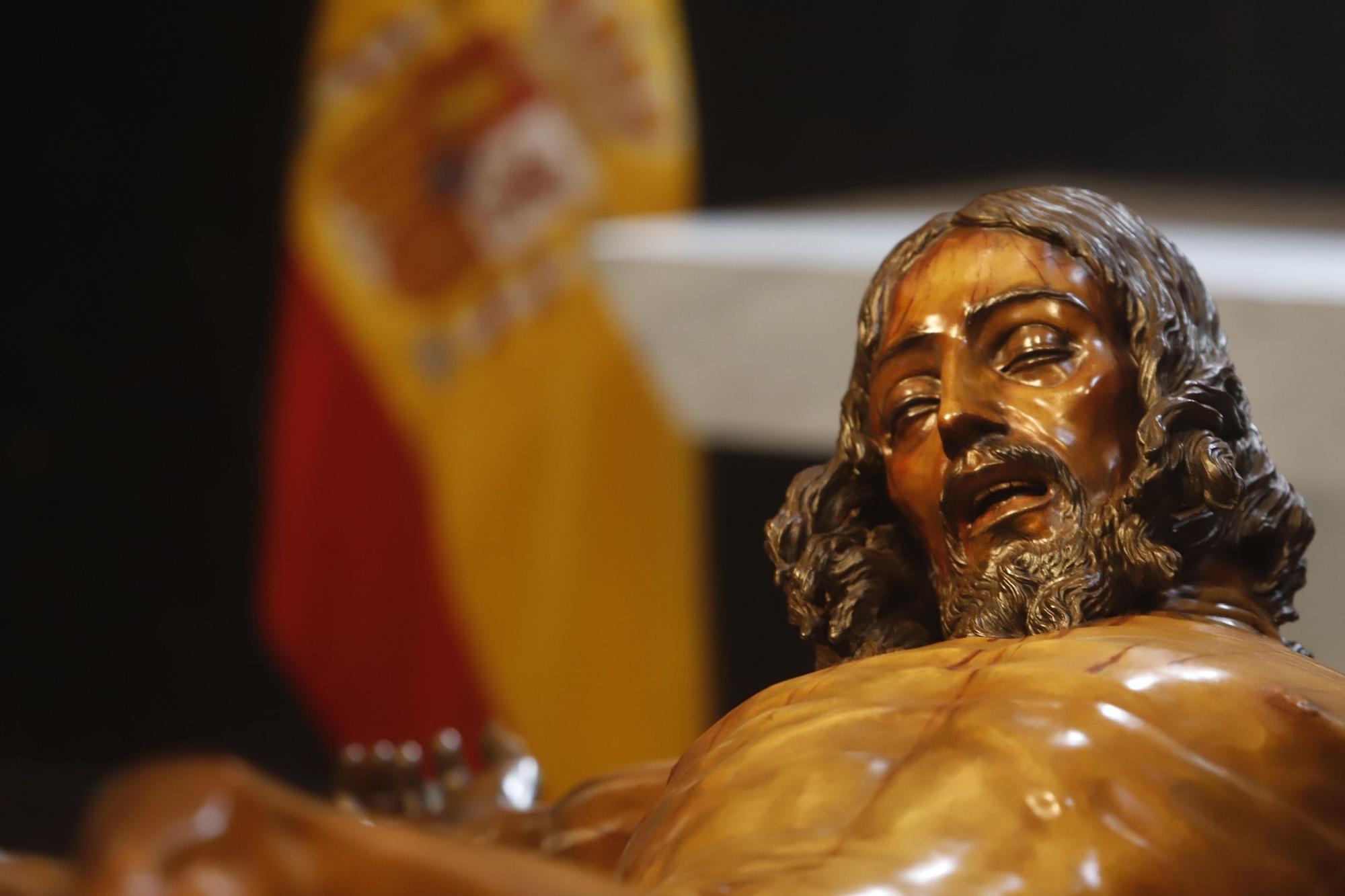 Mena: Imposición de la corona de espinas al Cristo de la Buena Muerte | Semana Santa 2021