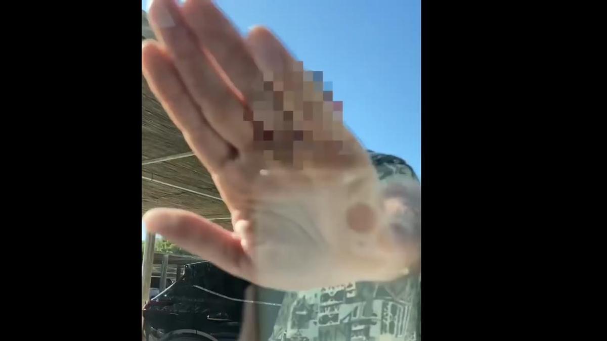 Así ha sido la discusión entre un taxista y un 'pirata' en Ibiza