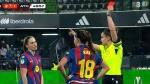 Kika Nazareth vio la roja directa en las semifinales de la Supercopa de España