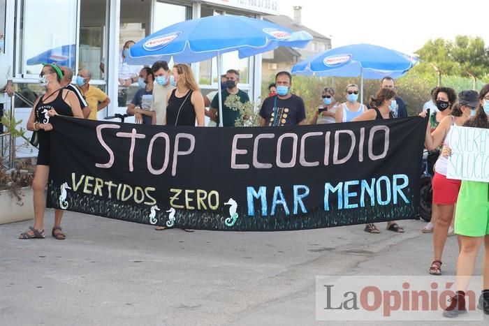 Protesta contra el estado del Mar Menor