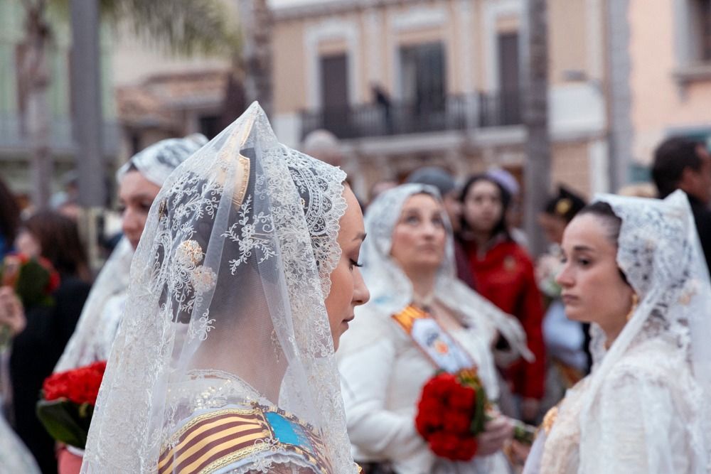 Picassent celebra la ofrenda y la misa de Flores a Nuestra Señora de Vallivana