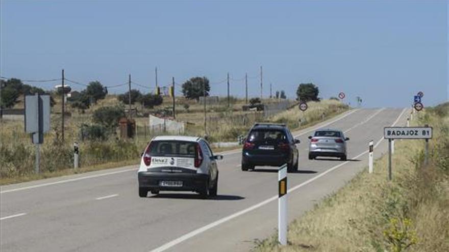 Fomento iniciará el próximo lunes las obras de mejora del firme de la carretera Cáceres-Badajoz