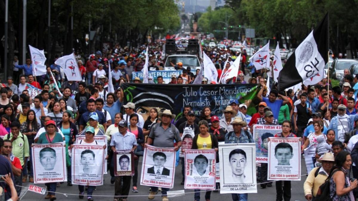 &quot;Vivos se los llevaron, vivos los queremos&quot;, ha sido el lema de esta lucha